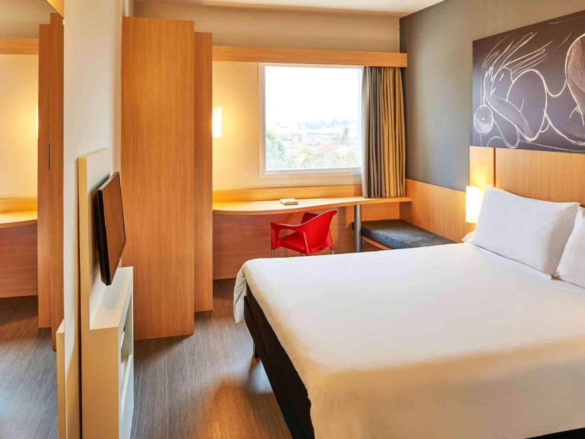 Ibis Guaratingueta Aparecida - Circuito Da Fe Hotel Eksteriør billede