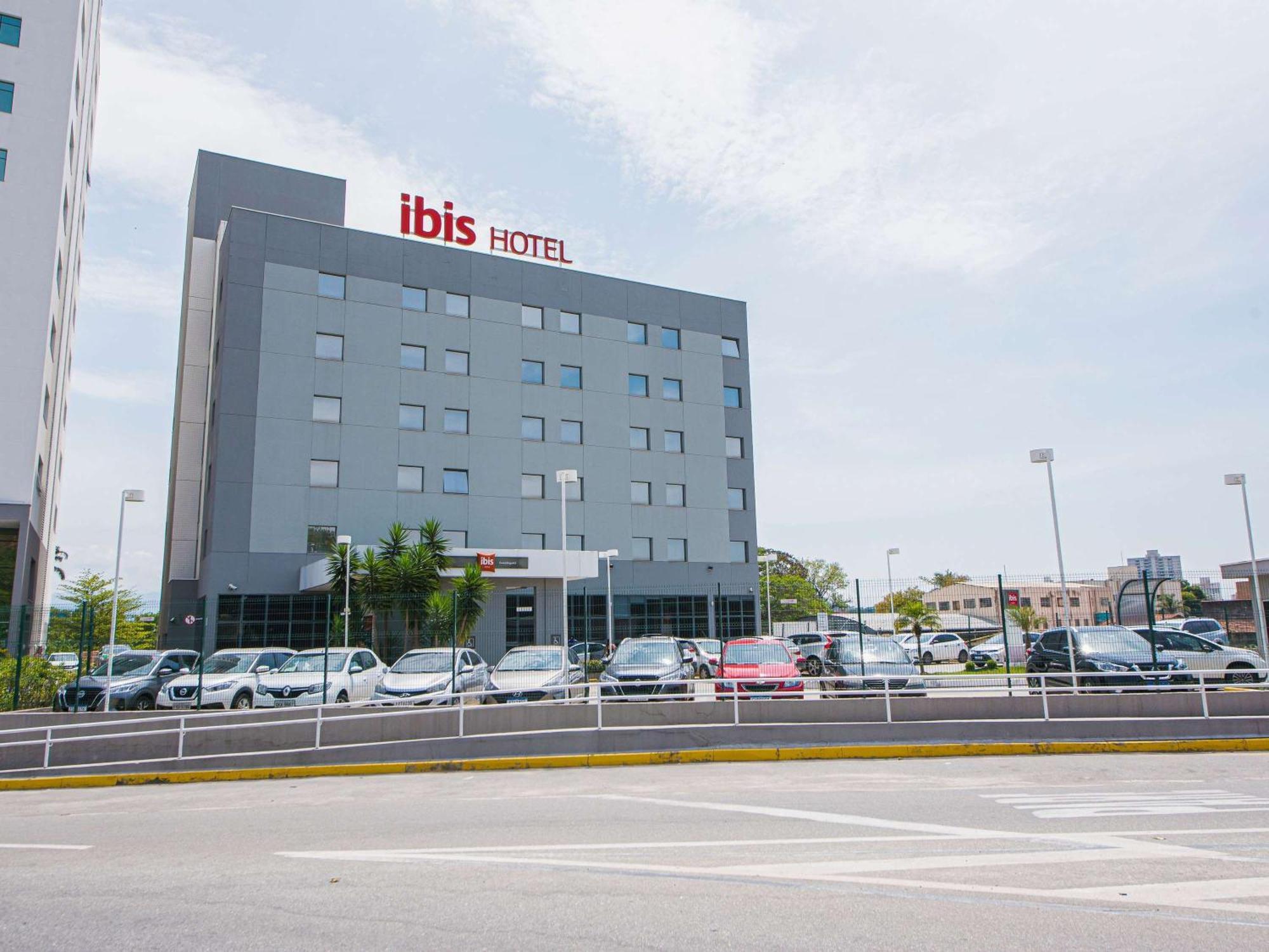 Ibis Guaratingueta Aparecida - Circuito Da Fe Hotel Eksteriør billede