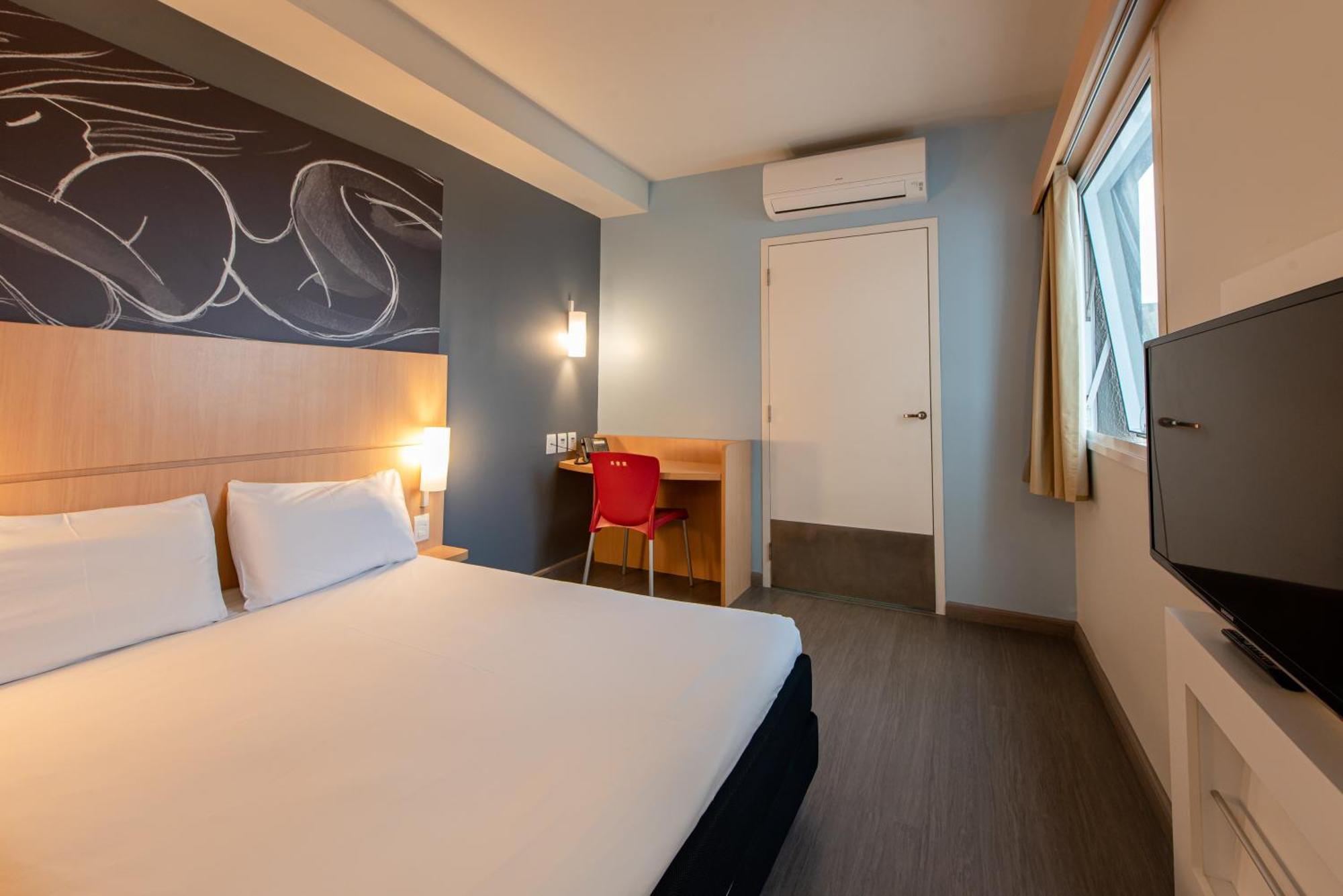 Ibis Guaratingueta Aparecida - Circuito Da Fe Hotel Eksteriør billede
